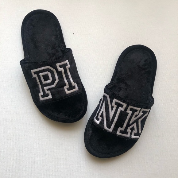 PINK Victoria's Secret Shoes - PINK Slippers! PINK Victoria's Secret Shoes - PINK Slippers!